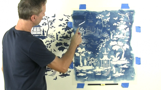Learn how to stencil an accent wall using a Secret Garden Toile Stencil, a popular Chinoiserie wallpaper stencil pattern, from Cutting Edge Stencils. http://www.cuttingedgestencils.com/garden-toile-stencil-chinoiserie-wallpaper.html