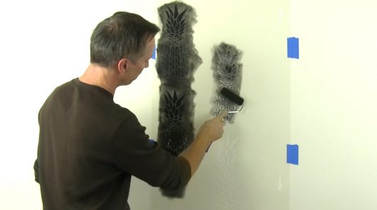 Learn how to stencil an accent wall using a Pineapple Allover Stencil, a popular tropical wallpaper stencil pattern, from Cutting Edge Stencils. http://www.cuttingedgestencils.com/pineapple-fruit-allover-stencil-pattern-design.html