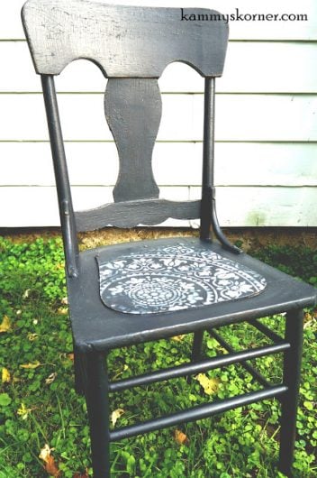 Learn how to stencil a wooden chair using the Prosperity Mandala Stencil from Cutting Edge Stencils. http://www.cuttingedgestencils.com/prosperity-mandala-stencil-yoga-mandala-stencils-designs.html