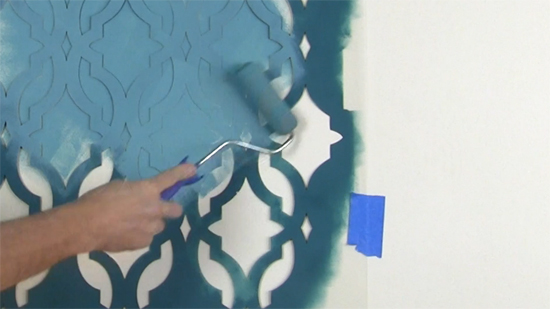 Learn how to stencil the Tamara Trellis pattern, a Moroccan inspired wall stencil, from Cutting Edge Stencils. http://www.cuttingedgestencils.com/tamara-trellis-allover-wall-stencils.html