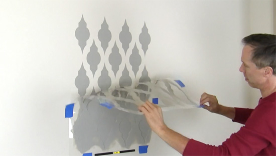 Learn how to stencil a DIY gray and white Moroccan stenciled accent wall using the Taj Mahal Allover Stencil from Cutting Edge Stencils. http://www.cuttingedgestencils.com/taj-mahal-wall-pattern-stencil.html