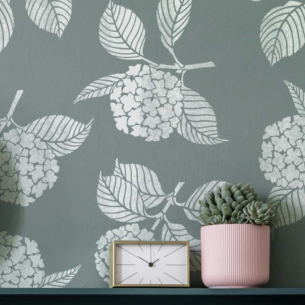 green and white hydrangea wall stencils wicker bowls